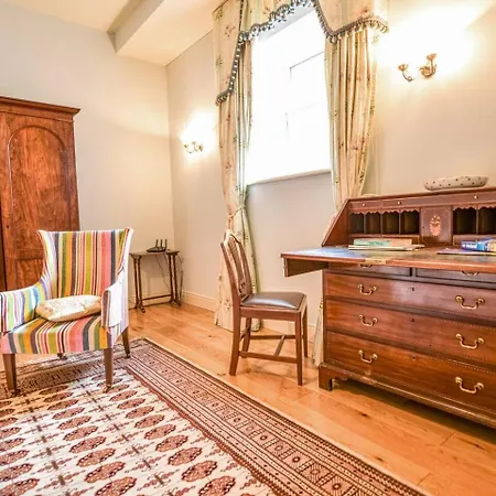 Country house The Coach House At Moyglare Manor Maynooth