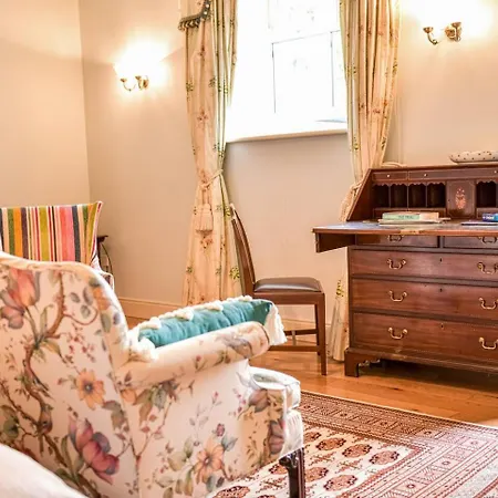 The Coach House At Moyglare Manor Maynooth